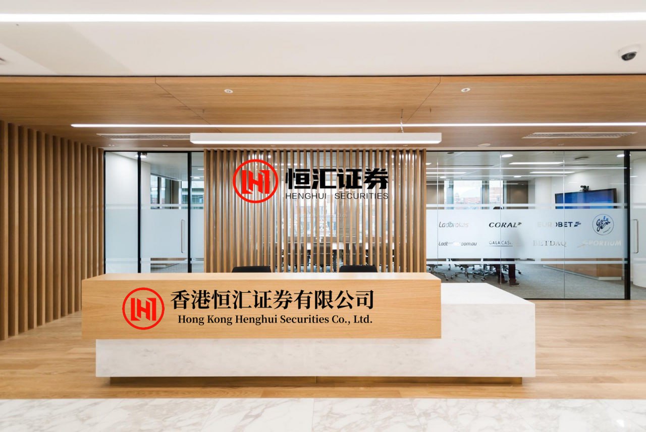 普患配资 关晓彤听一首歌听 100 多遍，网友怀疑是分手歌，指责节目组炒作？
